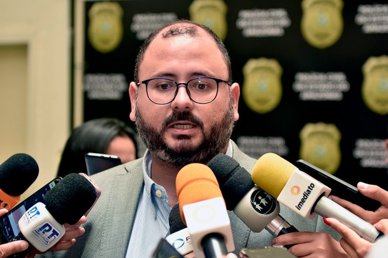 Polícia Civil prende homem que se passava por advogado