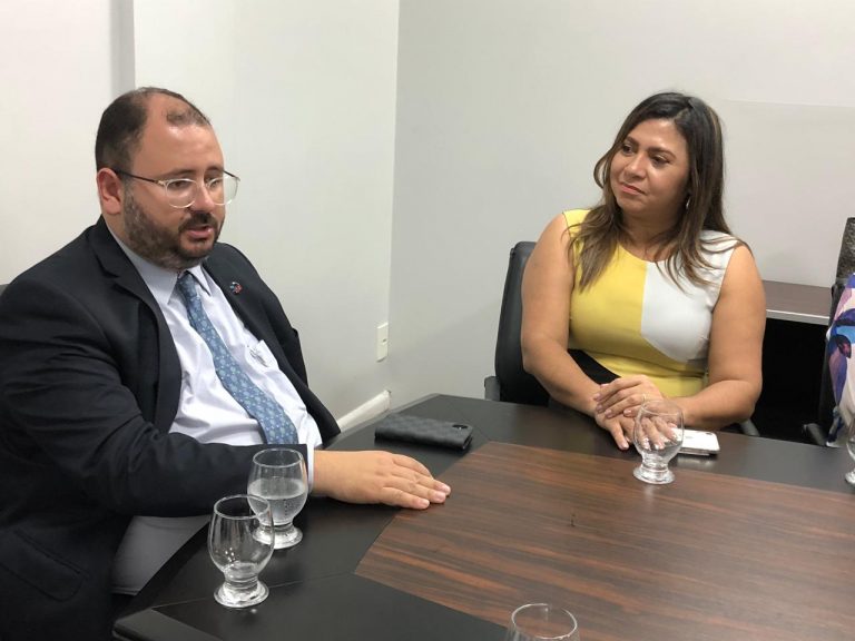 OAB-AM emite nota de repúdio e cobra providências do CRM e MPE-AM no caso do médico que agrediu mulher durante parto
