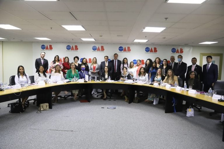 Membros da diretoria da OAB-AM participam de reuniões em Brasília