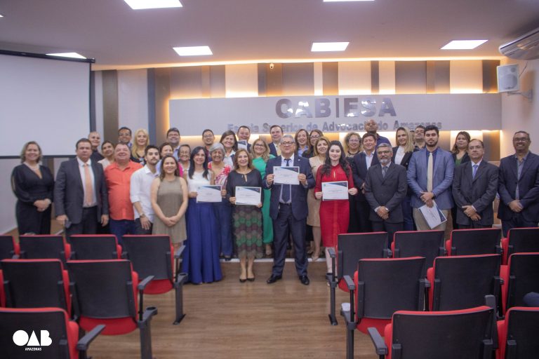 OAB-AM realiza posse de membros da comissão de Gestão Pública