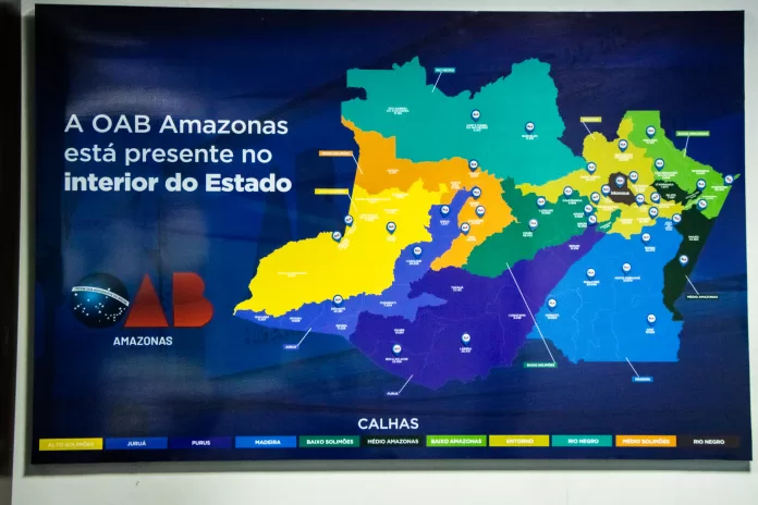 Presidente Jean Cleuter apresenta o mapa de interiorização da OAB-AM no interior do Amazonas
