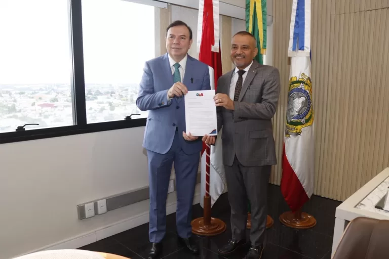 OAB Amazonas entrega lista sêxtupla do Quinto Constitucional ao TJAM