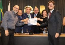 OAB Amazonas marca momento histórico com entrega gratuita de tokens digitais à jovem advocacia